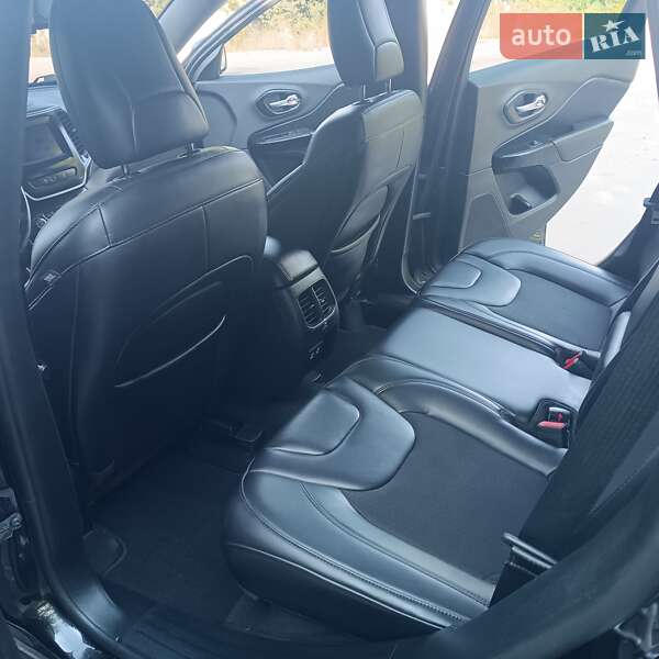 Внедорожник / Кроссовер Jeep Cherokee 2021 в Ивано-Франковске фото 14 Внедорожник / Кроссовер Jeep Cherokee 2021 в Ивано-Франковске