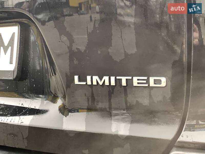 Внедорожник / Кроссовер Jeep Cherokee 2019 в Киеве
