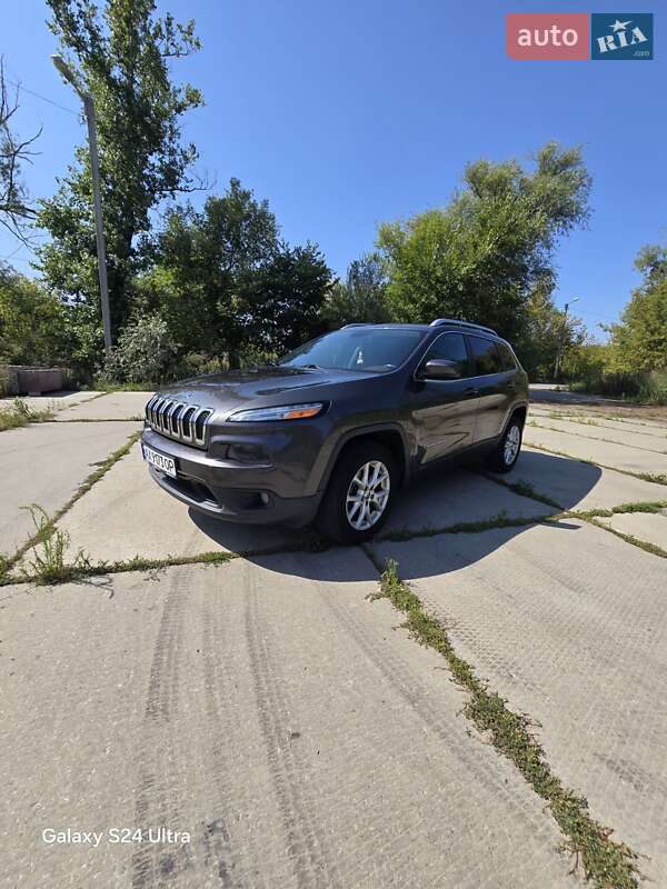 Внедорожник / Кроссовер Jeep Cherokee 2016 в Харькове фото 9 Внедорожник / Кроссовер Jeep Cherokee 2016 в Харькове
