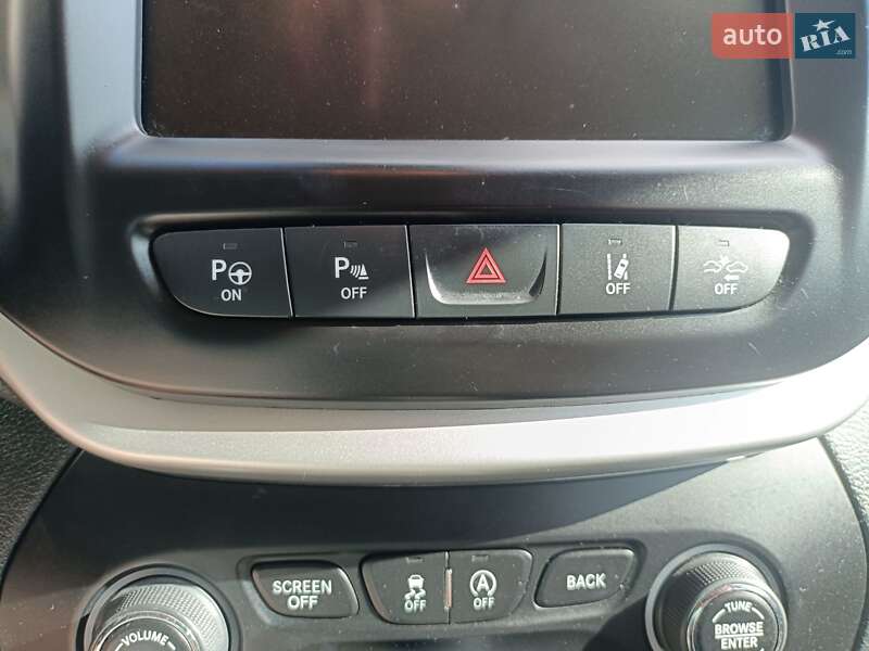 Позашляховик / Кросовер Jeep Cherokee 2014 в Сумах фото 2 Позашляховик / Кросовер Jeep Cherokee 2014 в Сумах