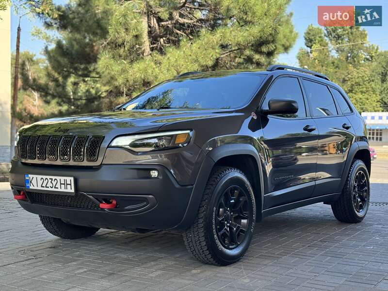 Внедорожник / Кроссовер Jeep Cherokee 2018 в 