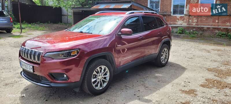 Внедорожник / Кроссовер Jeep Cherokee 2018 в 