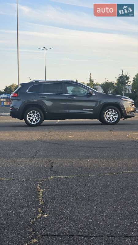 Внедорожник / Кроссовер Jeep Cherokee 2014 в Одессе фото 6 Внедорожник / Кроссовер Jeep Cherokee 2014 в Одессе