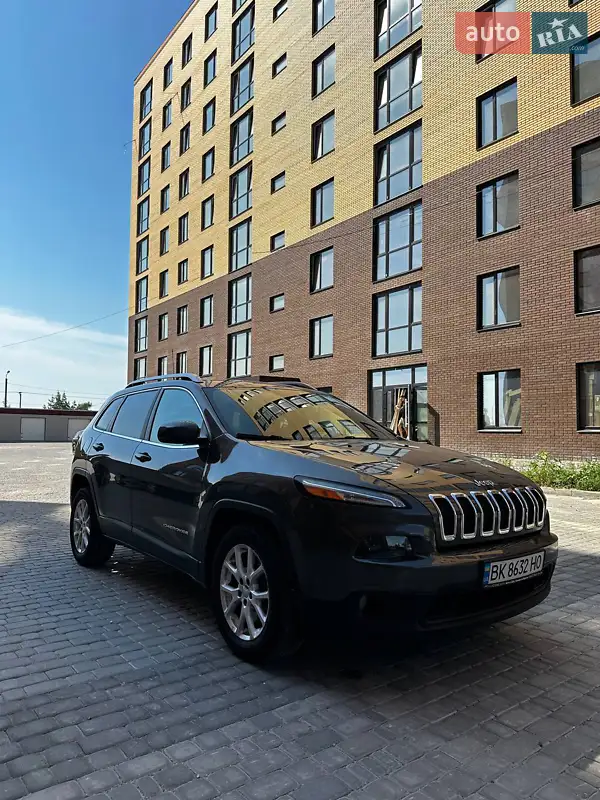 Jeep Cherokee 2016 VIN 1C4PJLCB7GW351358 фото оголошення 3 з 62