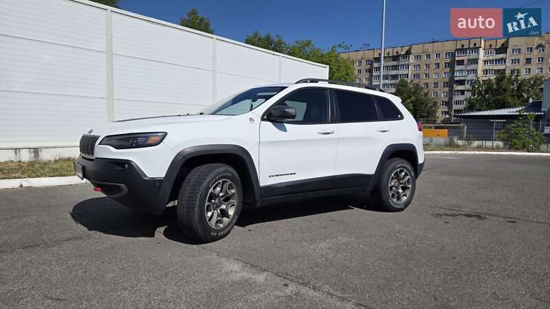 Позашляховик / Кросовер Jeep Cherokee 2020 в Львові