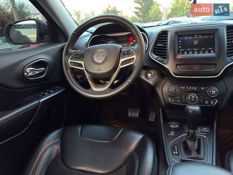 Внедорожник / Кроссовер Jeep Cherokee 2018 в Харькове