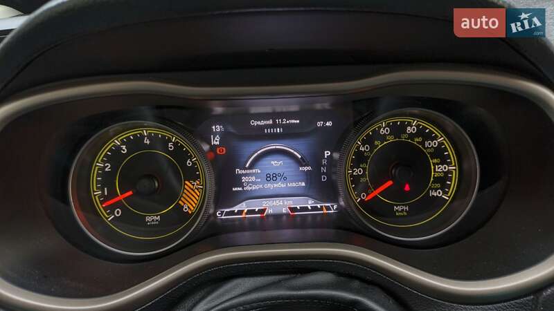 Внедорожник / Кроссовер Jeep Cherokee 2014 в Киеве