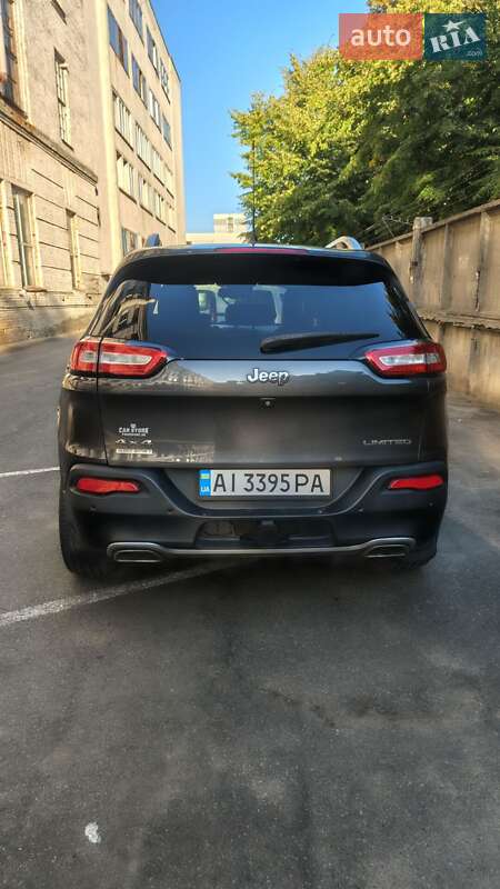 Внедорожник / Кроссовер Jeep Cherokee 2014 в Киеве