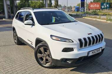 Внедорожник / Кроссовер Jeep Cherokee 2016 в 