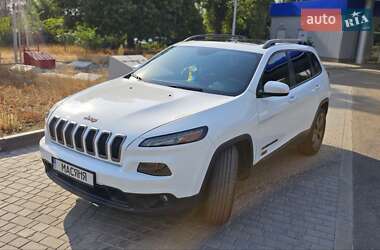 Внедорожник / Кроссовер Jeep Cherokee 2016 в 