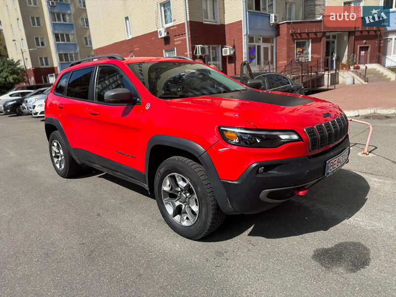 Внедорожник / Кроссовер Jeep Cherokee 2018 в Киеве