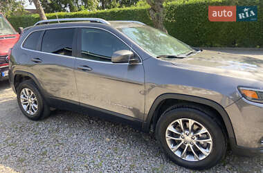 Позашляховик / Кросовер Jeep Cherokee 2018 в 