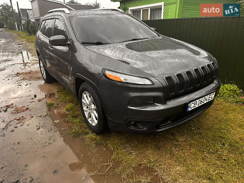 Внедорожник / Кроссовер Jeep Cherokee 2016 в Городне