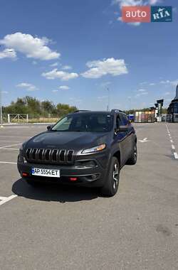 Внедорожник / Кроссовер Jeep Cherokee 2017 в 