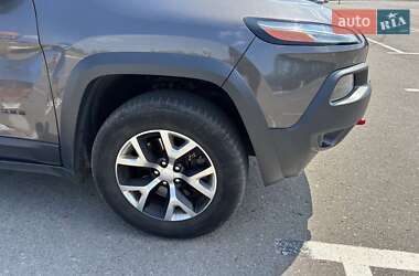 Внедорожник / Кроссовер Jeep Cherokee 2017 в 