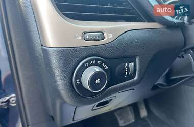 Внедорожник / Кроссовер Jeep Cherokee 2017 в 