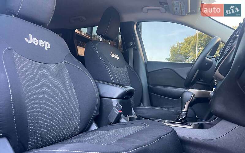 Позашляховик / Кросовер Jeep Cherokee 2017 в Івано-Франківську фото 21 Позашляховик / Кросовер Jeep Cherokee 2017 в Івано-Франківську