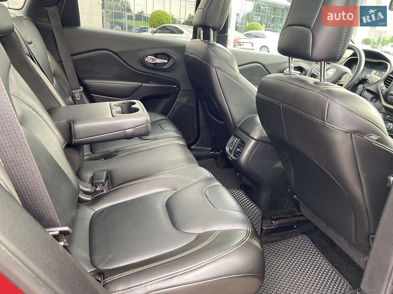 Внедорожник / Кроссовер Jeep Cherokee 2015 в Буче фото 21 Внедорожник / Кроссовер Jeep Cherokee 2015 в Буче