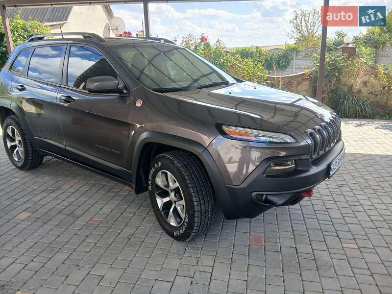 Внедорожник / Кроссовер Jeep Cherokee 2017 в Джурине фото 25 Внедорожник / Кроссовер Jeep Cherokee 2017 в Джурине
