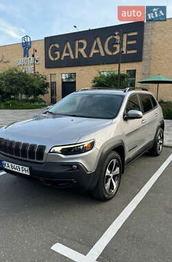Позашляховик / Кросовер Jeep Cherokee 2020 в Києві