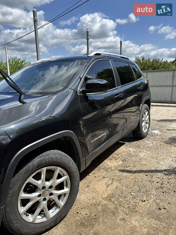 Позашляховик / Кросовер Jeep Cherokee 2015 в Хмельницькому фото 13 Позашляховик / Кросовер Jeep Cherokee 2015 в Хмельницькому