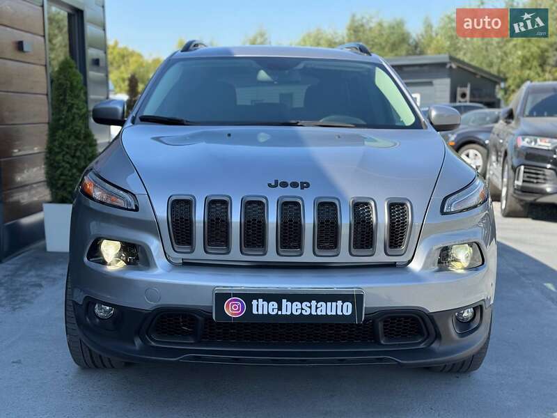 Внедорожник / Кроссовер Jeep Cherokee 2017 в Ровно