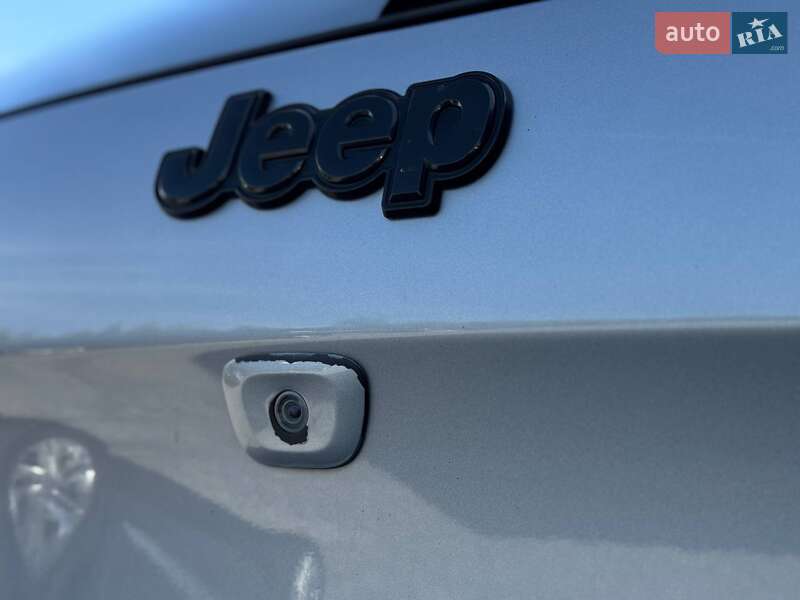 Внедорожник / Кроссовер Jeep Cherokee 2017 в Ровно