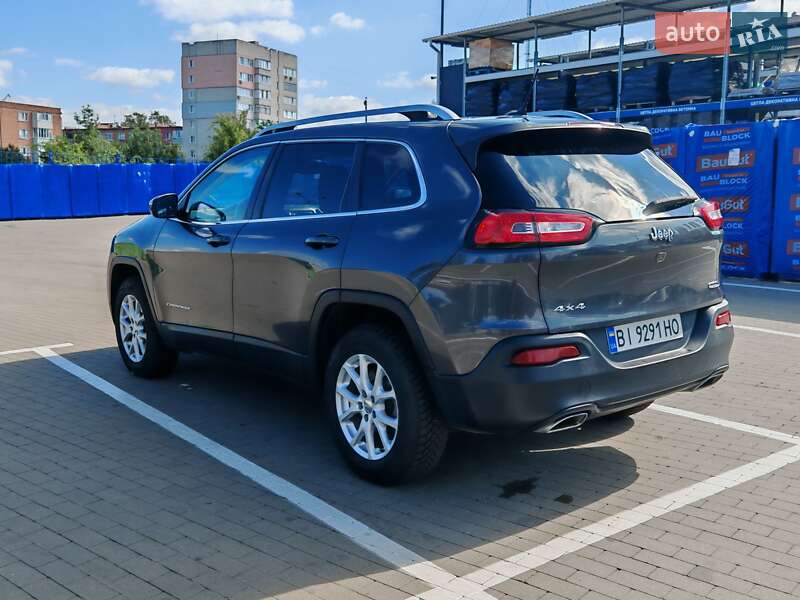 Внедорожник / Кроссовер Jeep Cherokee 2015 в Прилуках