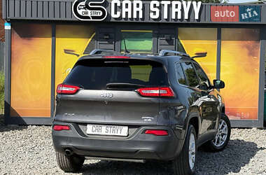 Внедорожник / Кроссовер Jeep Cherokee 2014 в 