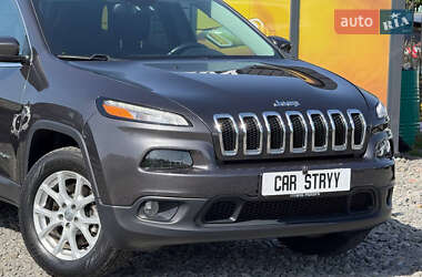 Внедорожник / Кроссовер Jeep Cherokee 2014 в 