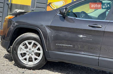 Внедорожник / Кроссовер Jeep Cherokee 2014 в 