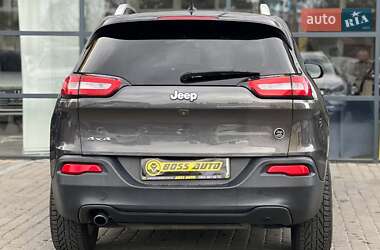 Внедорожник / Кроссовер Jeep Cherokee 2016 в 