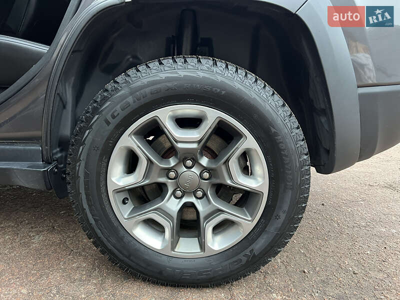 Позашляховик / Кросовер Jeep Cherokee 2018 в Чернігові