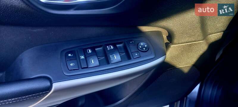 Позашляховик / Кросовер Jeep Cherokee 2017 в Сумах фото 10 Позашляховик / Кросовер Jeep Cherokee 2017 в Сумах