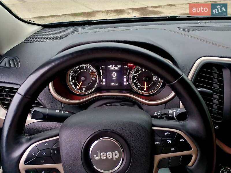 Позашляховик / Кросовер Jeep Cherokee 2017 в Сумах фото 15 Позашляховик / Кросовер Jeep Cherokee 2017 в Сумах