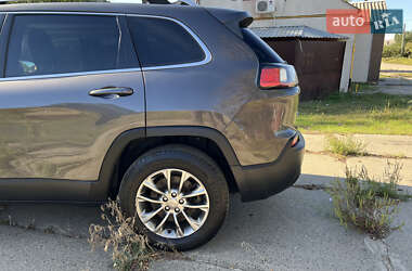Внедорожник / Кроссовер Jeep Cherokee 2018 в 