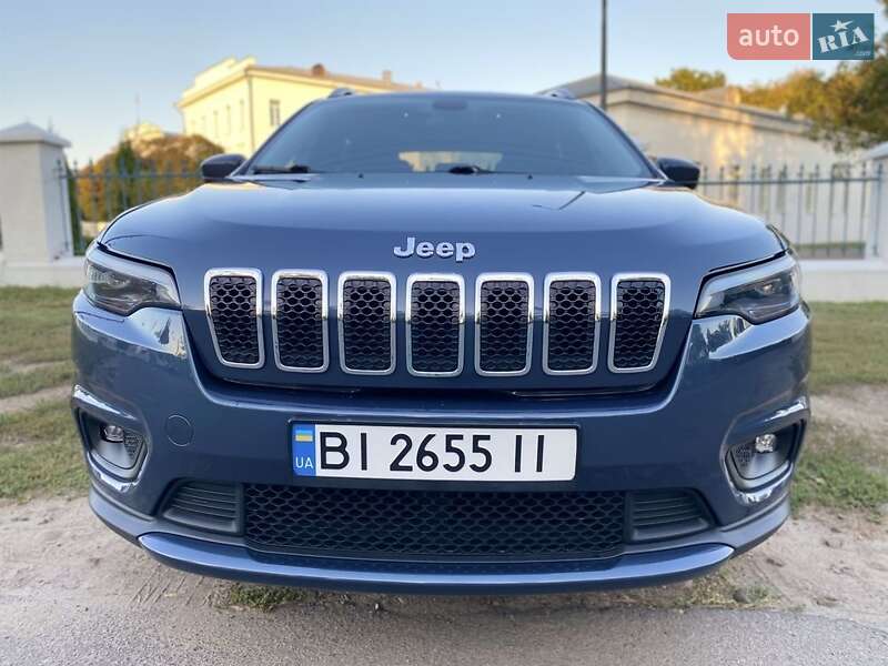Внедорожник / Кроссовер Jeep Cherokee 2019 в Полтаве