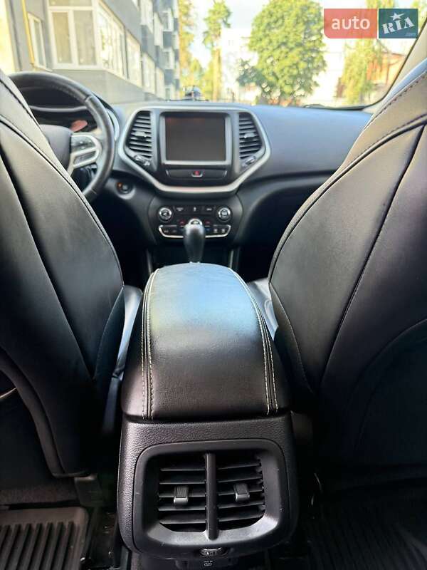 Внедорожник / Кроссовер Jeep Cherokee 2018 в Ахтырке