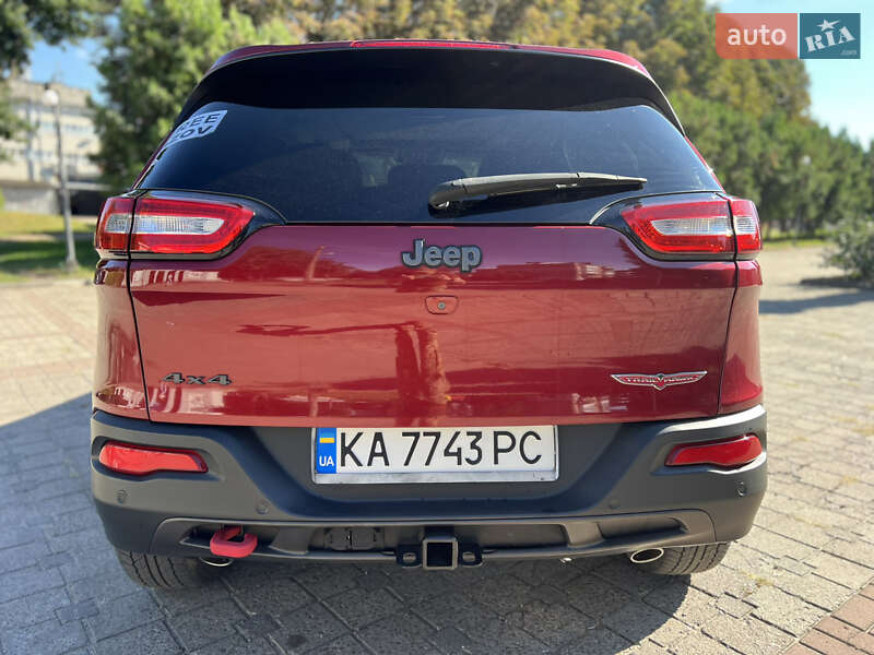 Внедорожник / Кроссовер Jeep Cherokee 2015 в Бердичеве