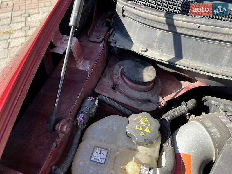 Внедорожник / Кроссовер Jeep Cherokee 2015 в Бердичеве