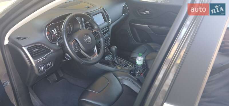 Внедорожник / Кроссовер Jeep Cherokee 2018 в Харькове