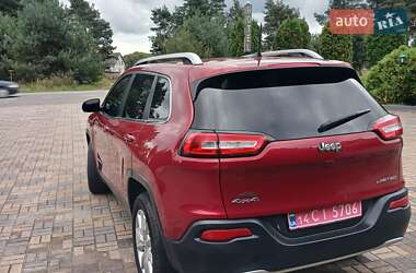 Внедорожник / Кроссовер Jeep Cherokee 2016 в 