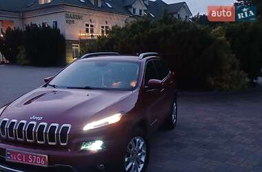 Внедорожник / Кроссовер Jeep Cherokee 2016 в 