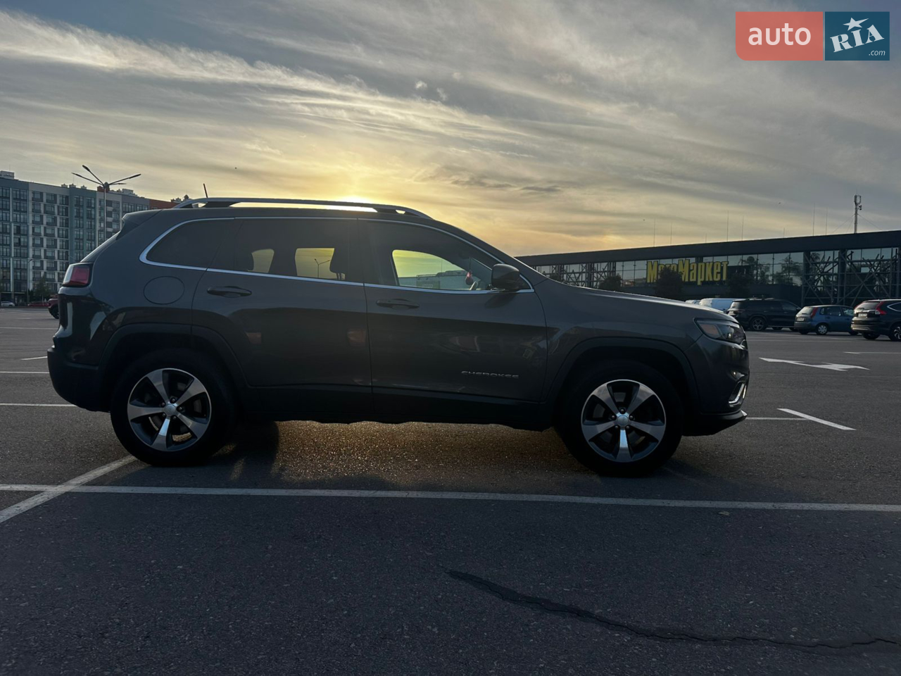 2018 Jeep Cherokee - мініатюра 16