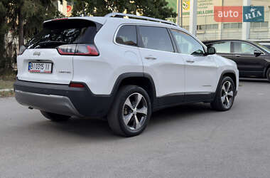Внедорожник / Кроссовер Jeep Cherokee 2019 в 