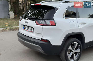 Внедорожник / Кроссовер Jeep Cherokee 2019 в 
