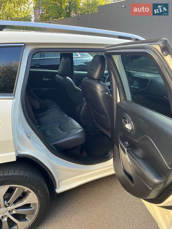 Позашляховик / Кросовер Jeep Cherokee 2018 в Києві