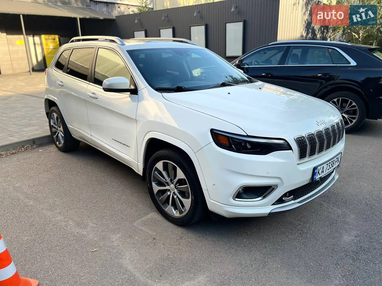 2017 Jeep Cherokee - мініатюра 32