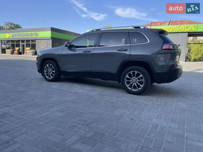 Позашляховик / Кросовер Jeep Cherokee 2019 в Дніпрі