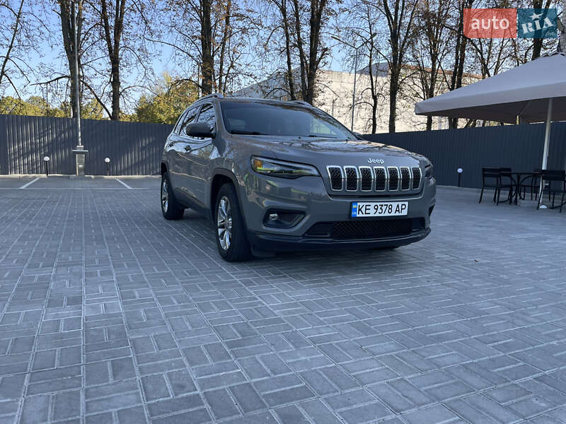 Позашляховик / Кросовер Jeep Cherokee 2019 в Дніпрі